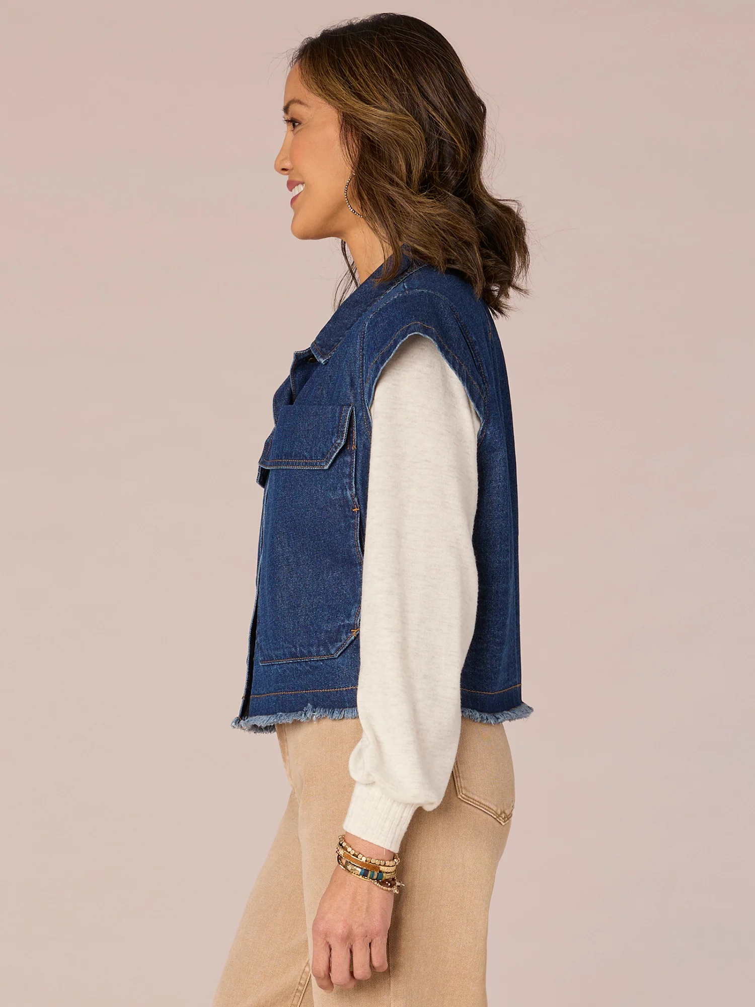 Cap Sleeve Hidden Snap Front Patch Pocket Cropped Fray Hem Denim Vest - Legahigh