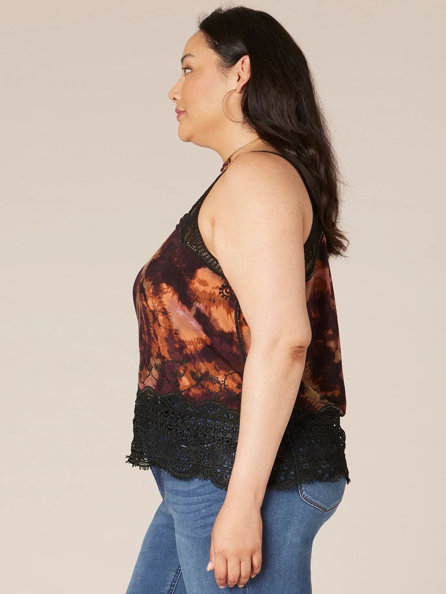Sleeveless V-Neck Scalloped Plus Size Woven Tank Top with Embroidery - Legahigh