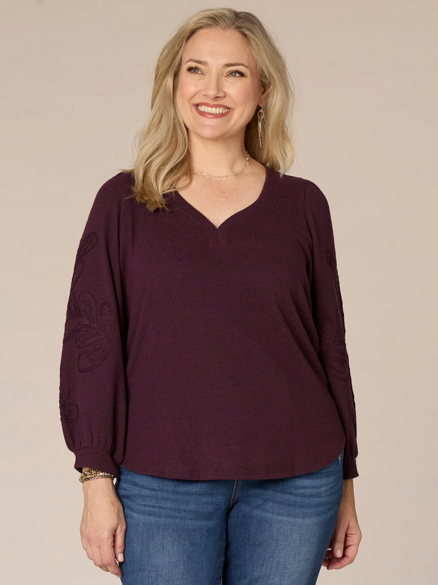 Long Blouson Sleeve Sweetheart Neck Shirtail Hem Plus Size Knit Top - Legahigh