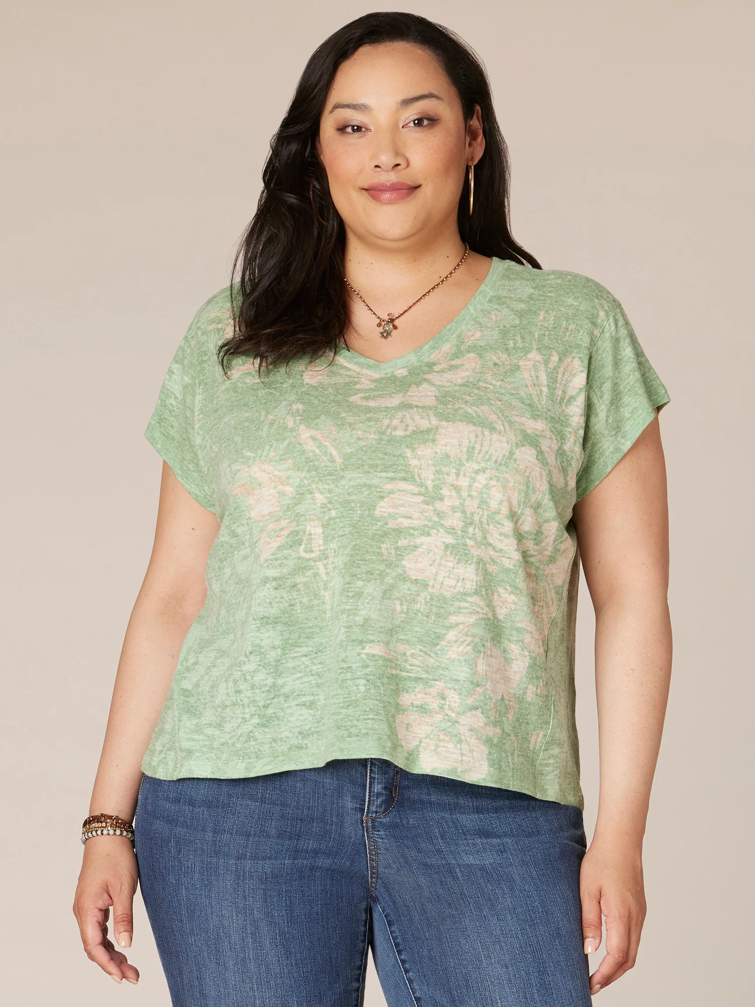 Short Sleeve V-Neck Hi-Low Floral Print Plus Size Knit Tee Shirt - Legahigh