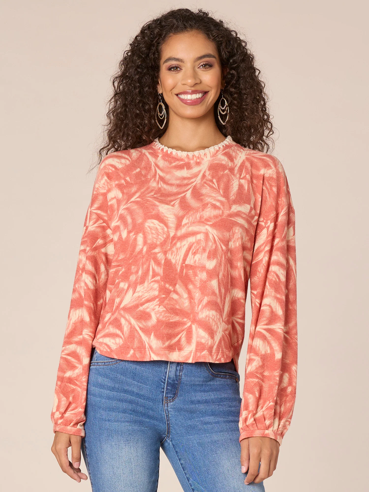Long Sleeve Embroidered Scoop Neck Printed Hi-Low Knit Top - Legahigh