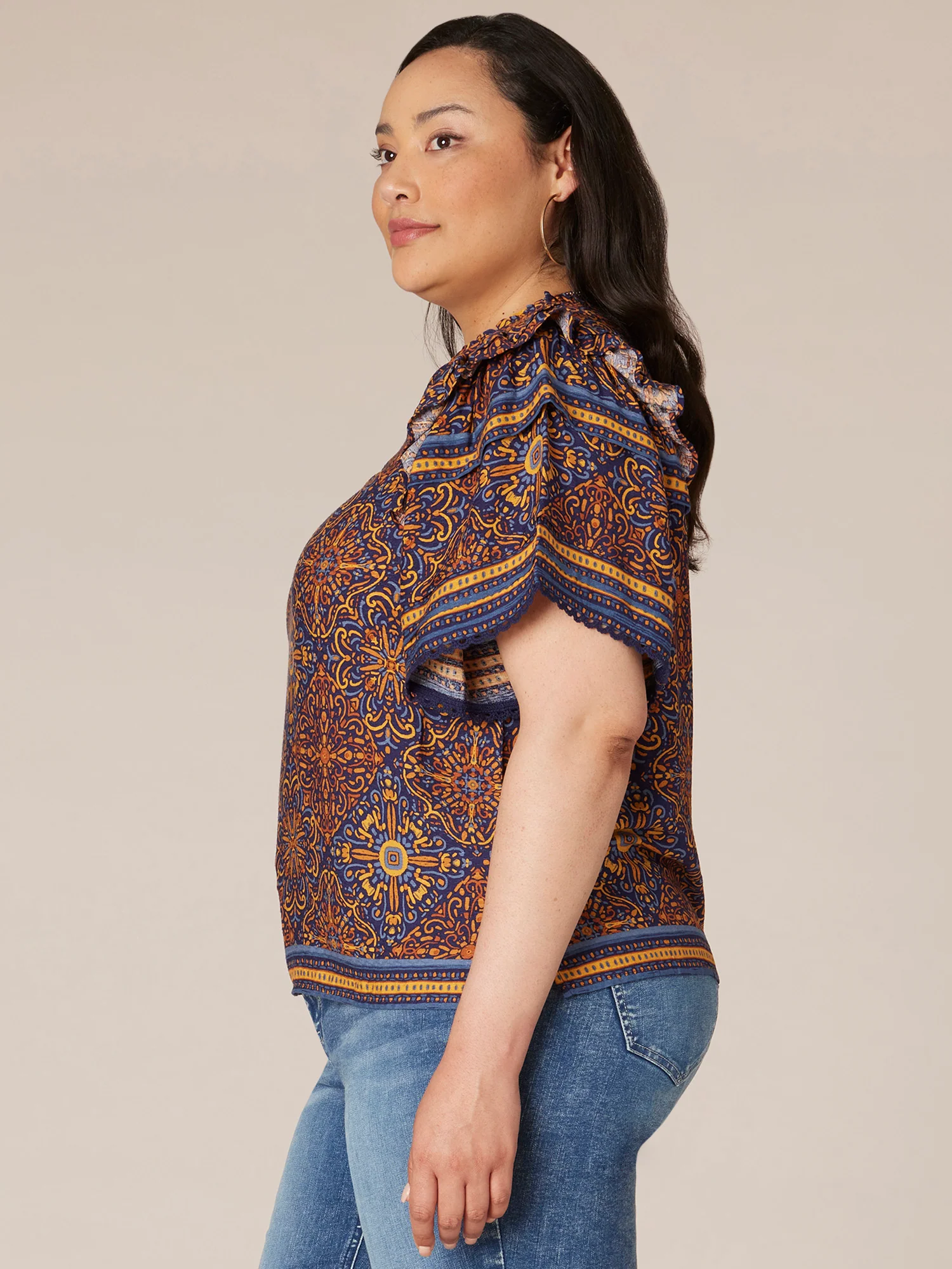 Short Pleated Sleeve Stand Collar Border Print Plus Size Woven Top - Legahigh