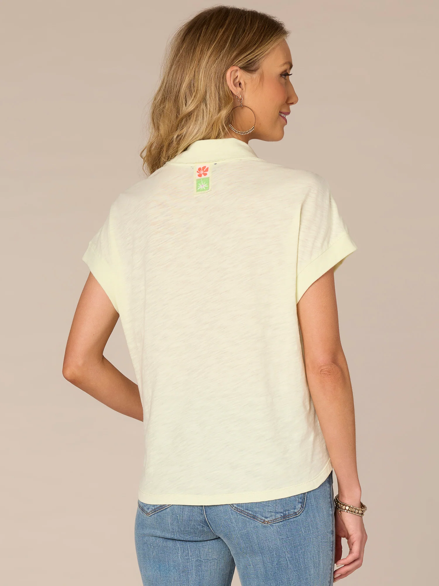 Short Sleeve Collared V-Placket Knit Top with Printed Pocket - Legahigh