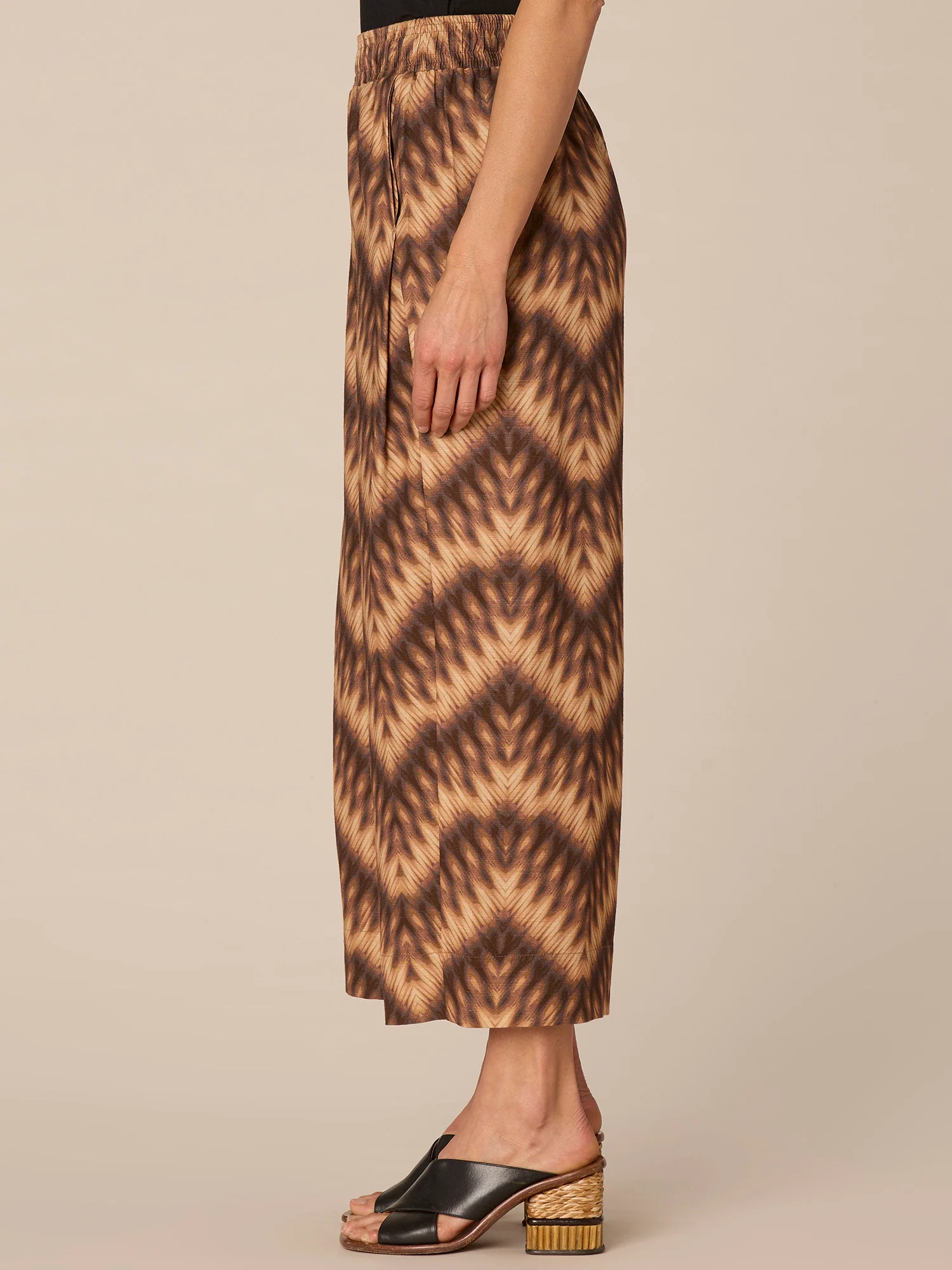 Skyrise Printed Wide Leg Cropped Glider with Pleating - Legahigh