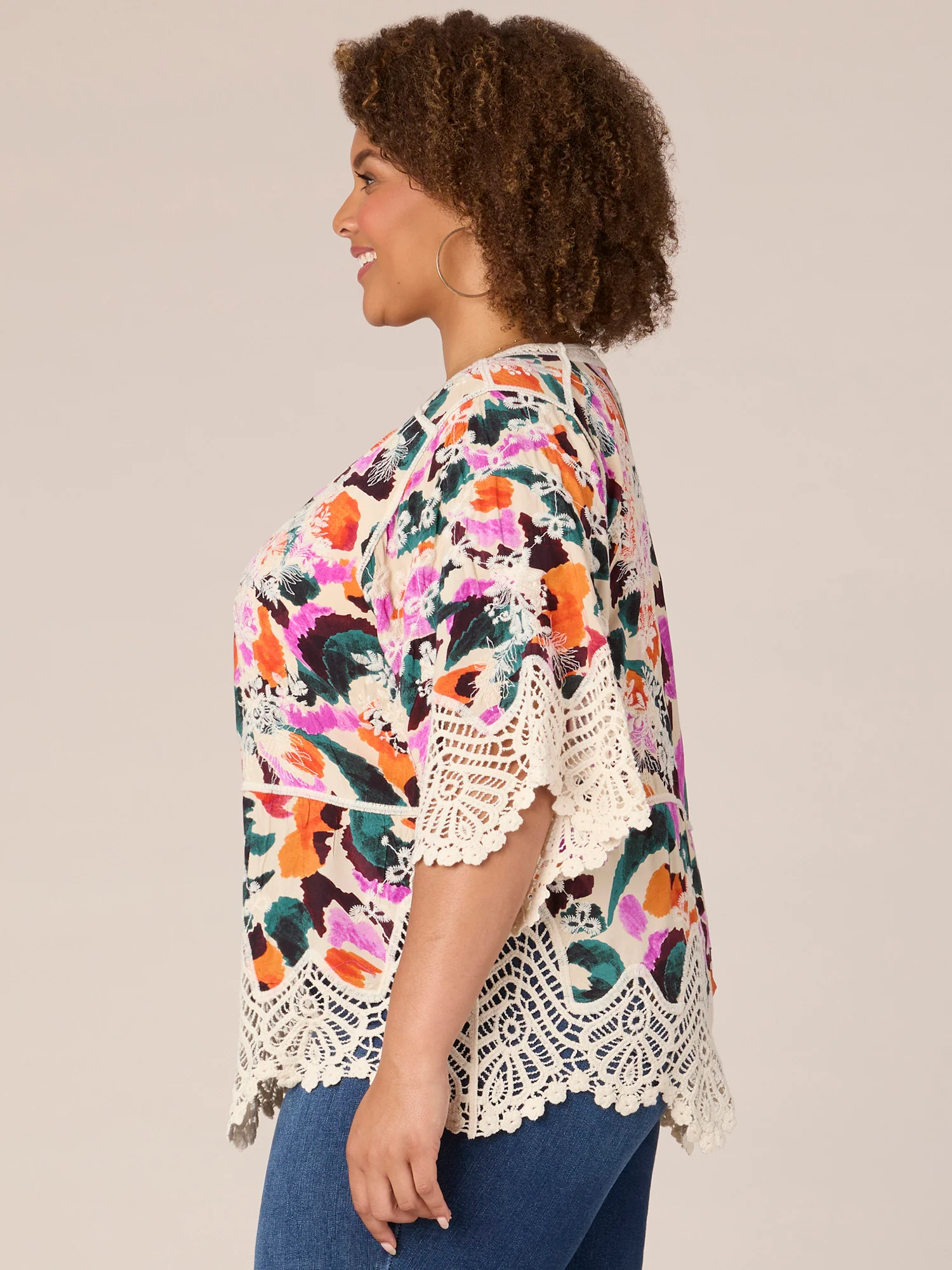Three Quarter Sleeve Crochet V-Notch Neck Printed Plus Size Woven Top - Legahigh