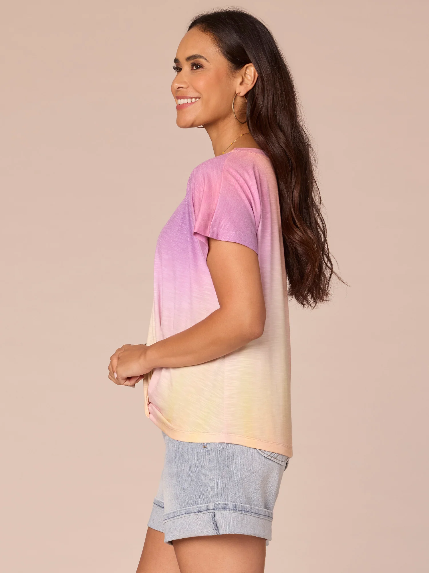 Short Sleeve Scoop Neck Twist Front Hem Placement Print Knit Top - Legahigh