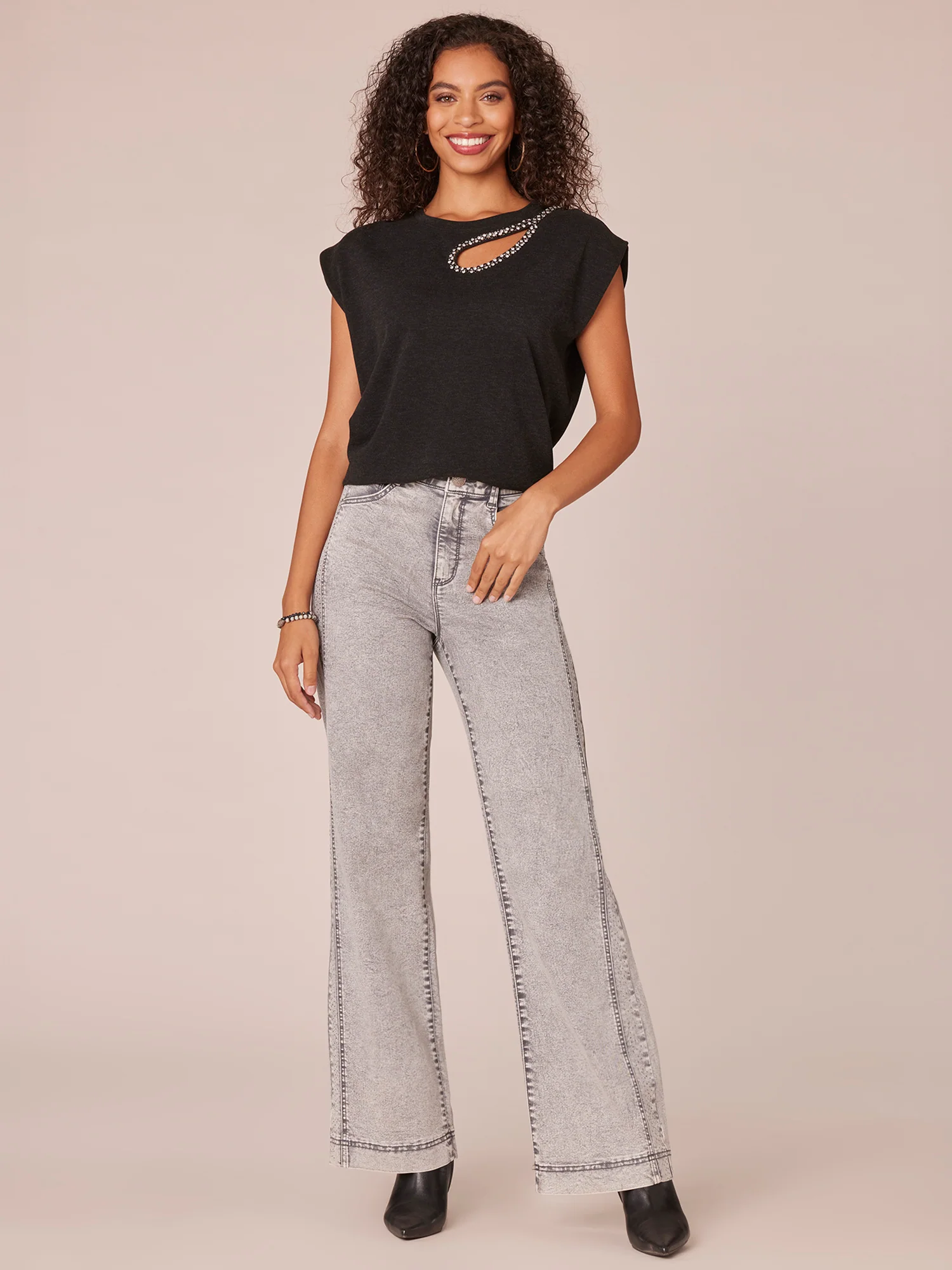 Extended Cap Sleeve Crew Neck Rhinestone Cutout Knit Top - Legahigh