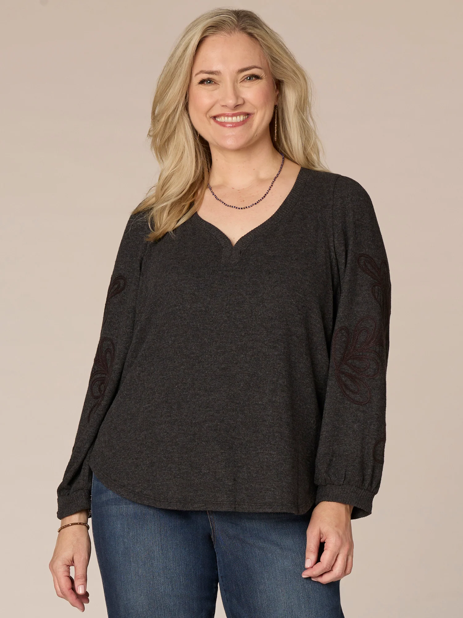 Long Blouson Sleeve Sweetheart Neck Shirtail Hem Plus Size Knit Top - Legahigh