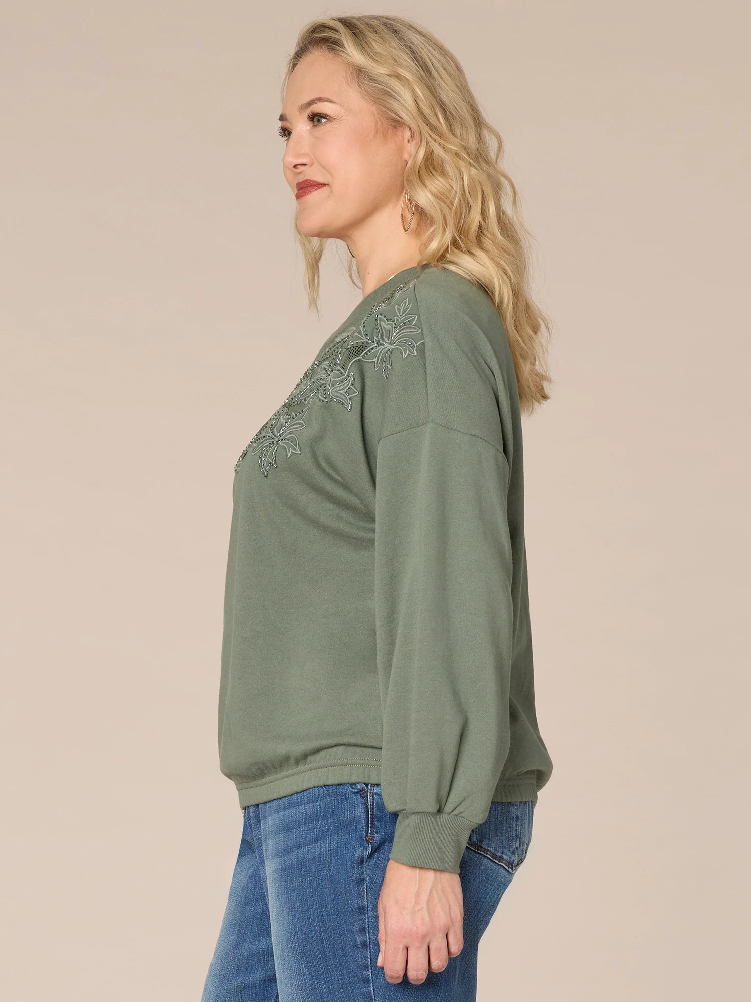 Drop Shoulder Sleeve Scoop Neck Die Cut Cased Hem Plus Size Knit Top - Legahigh
