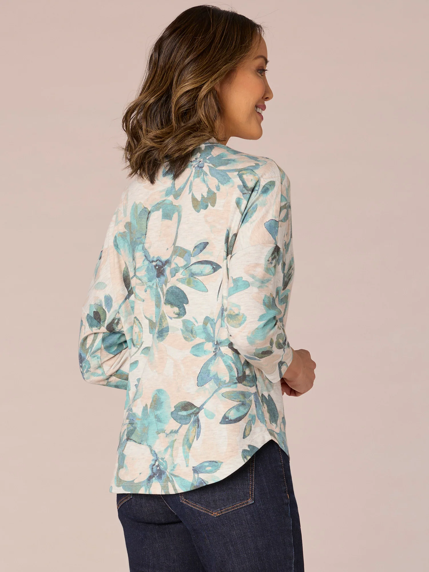 Three Quarter Sleeve Rounded V-Neck Floral Placement Print Knit Top - Legahigh