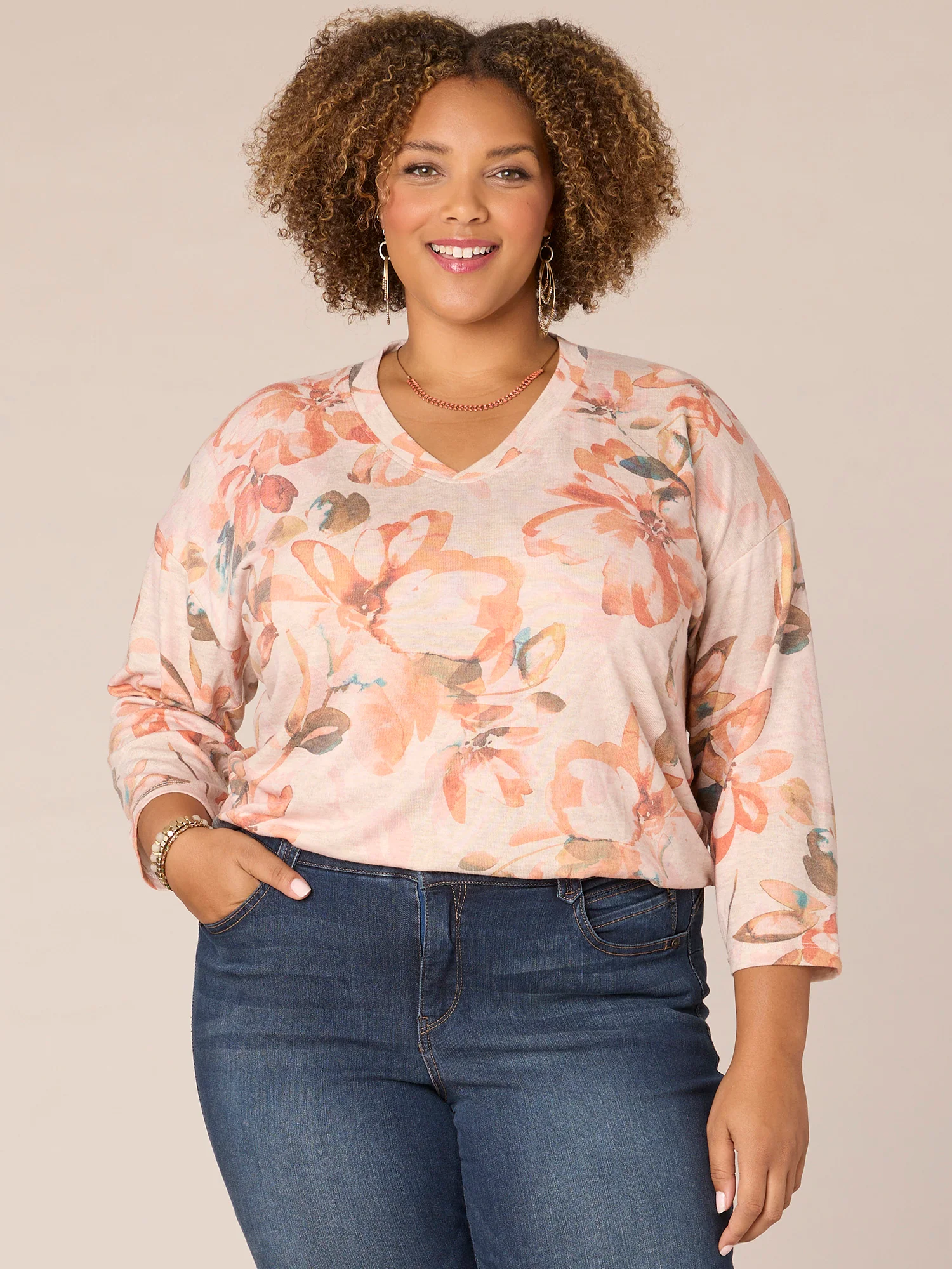Three Quarter Sleeve Rounded V-Neck Floral Printed Plus Size Knit Top - Legahigh