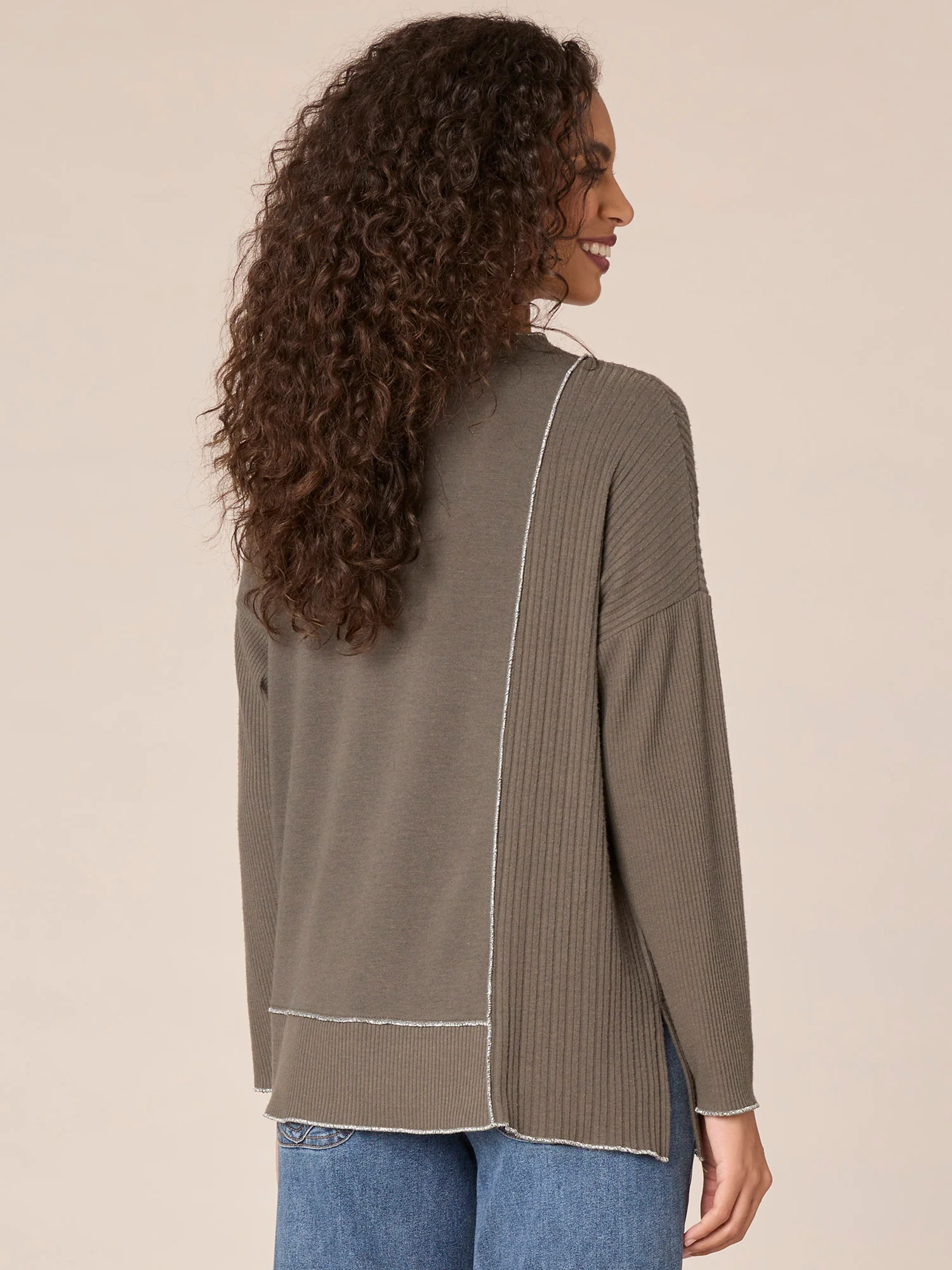 Long Sleeve Scoop Neck Asymmetrical Hem Mixed Media Knit Top - Legahigh