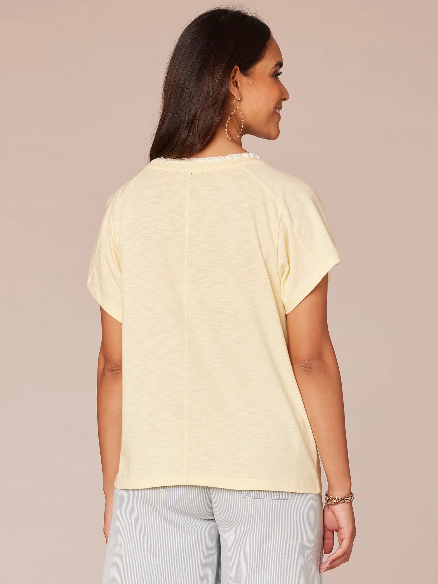 Short Sleeve Scoop Neck Embroidered Pocket Knit Boyfriend Tee - Legahigh