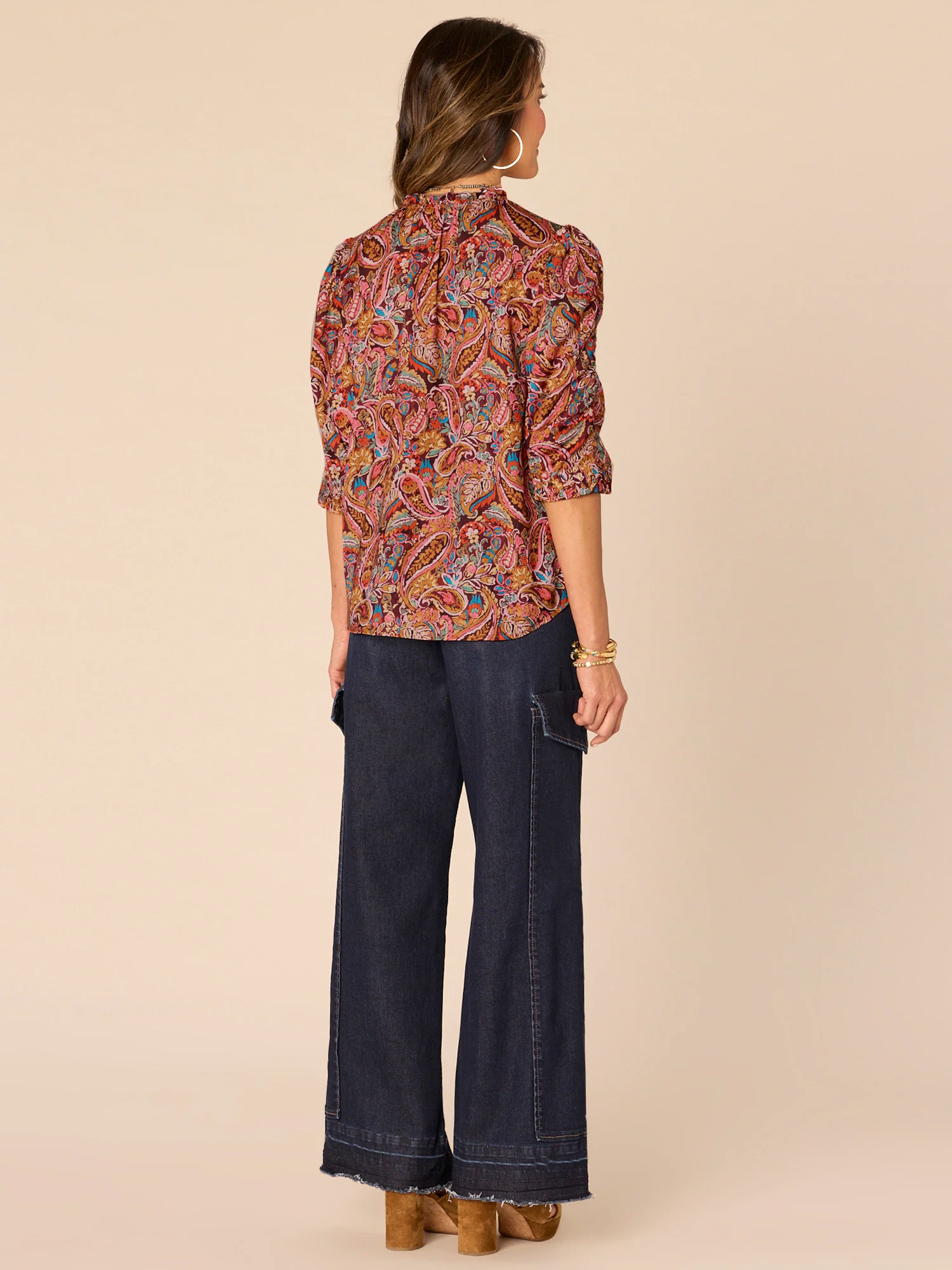 Below Elbow Ruched Sleeve V-Notch Neck Abstract Print Woven Top - Legahigh