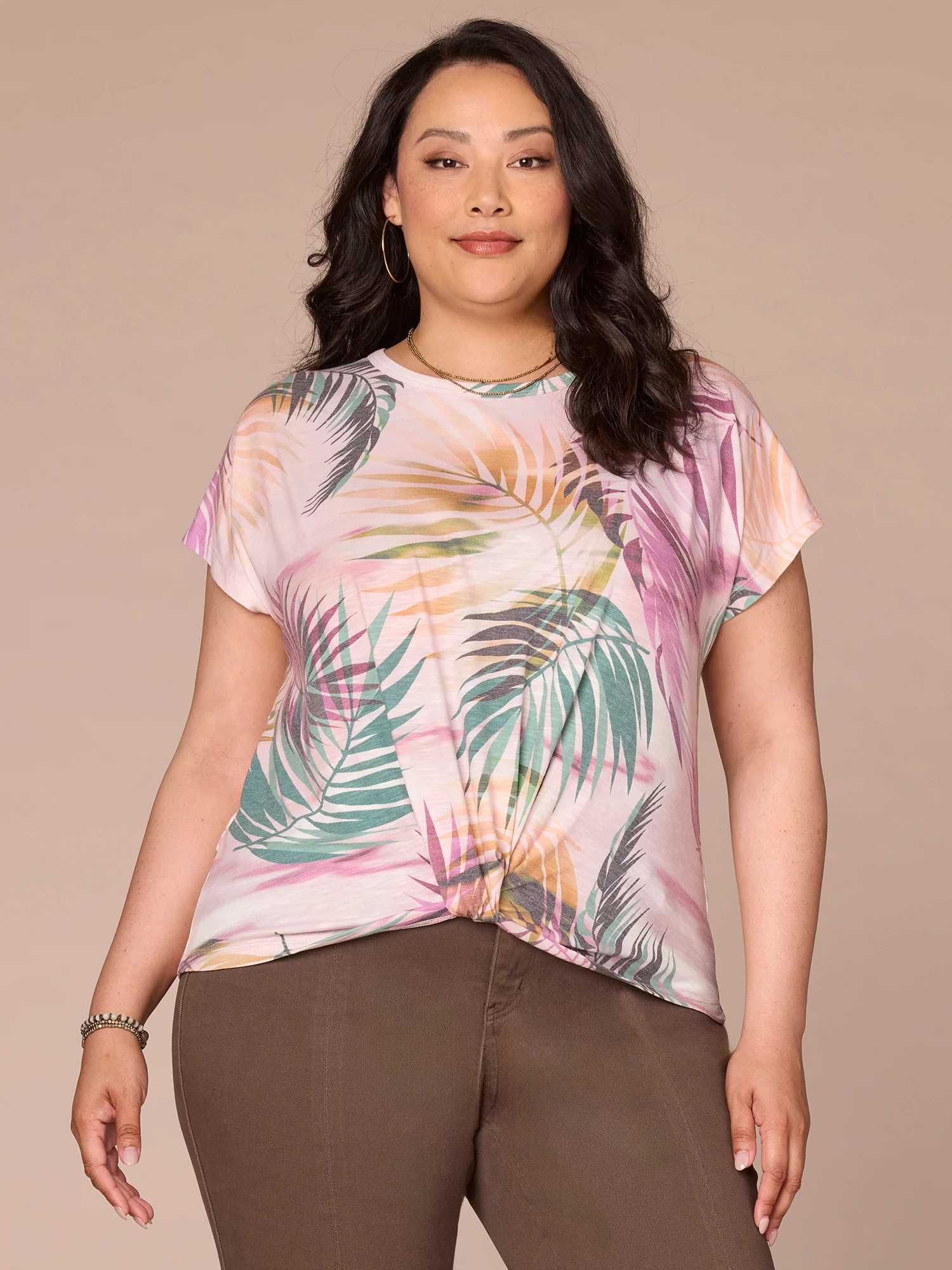 Extended Short Sleeve Scoop Neck Twist Hem Printed Plus Size Knit Top - Legahigh