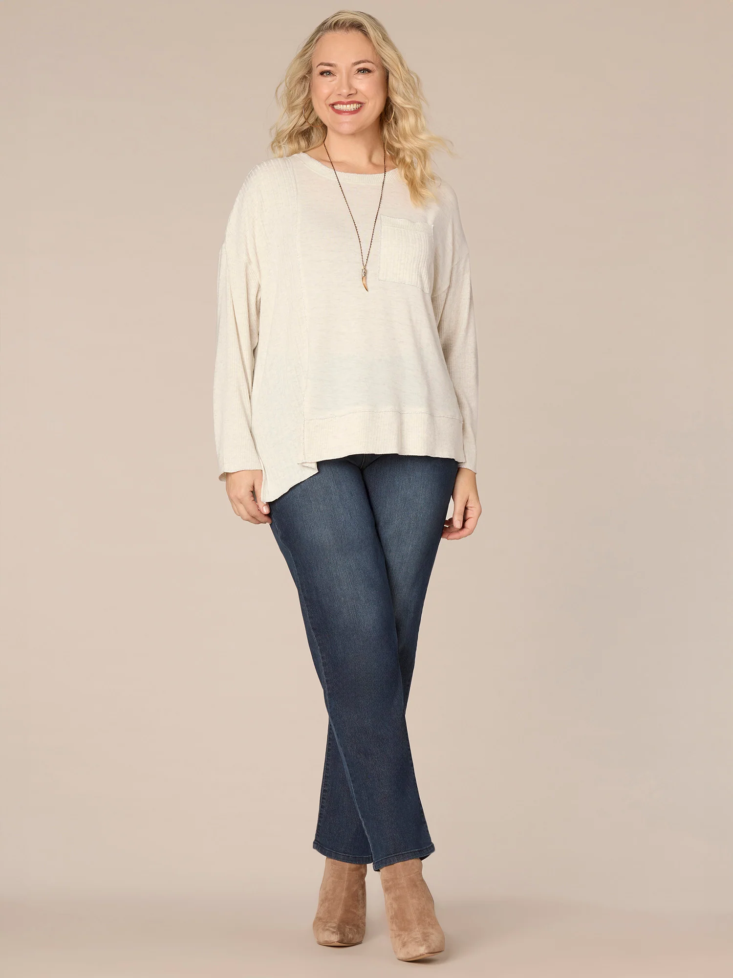 Long Sleeve Scoop Neck Asymmetrical Plus Size Knit Top with Pocket - Legahigh