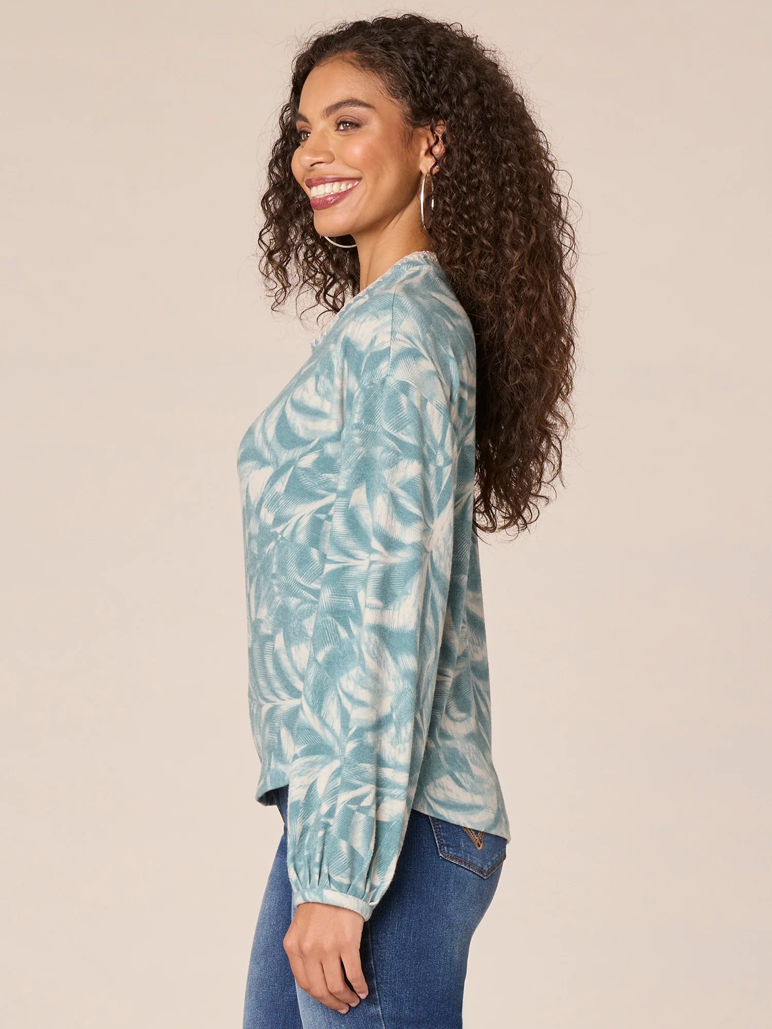 Long Sleeve Scoop Neck Printed Petite Knit Top with Embroidery - Legahigh