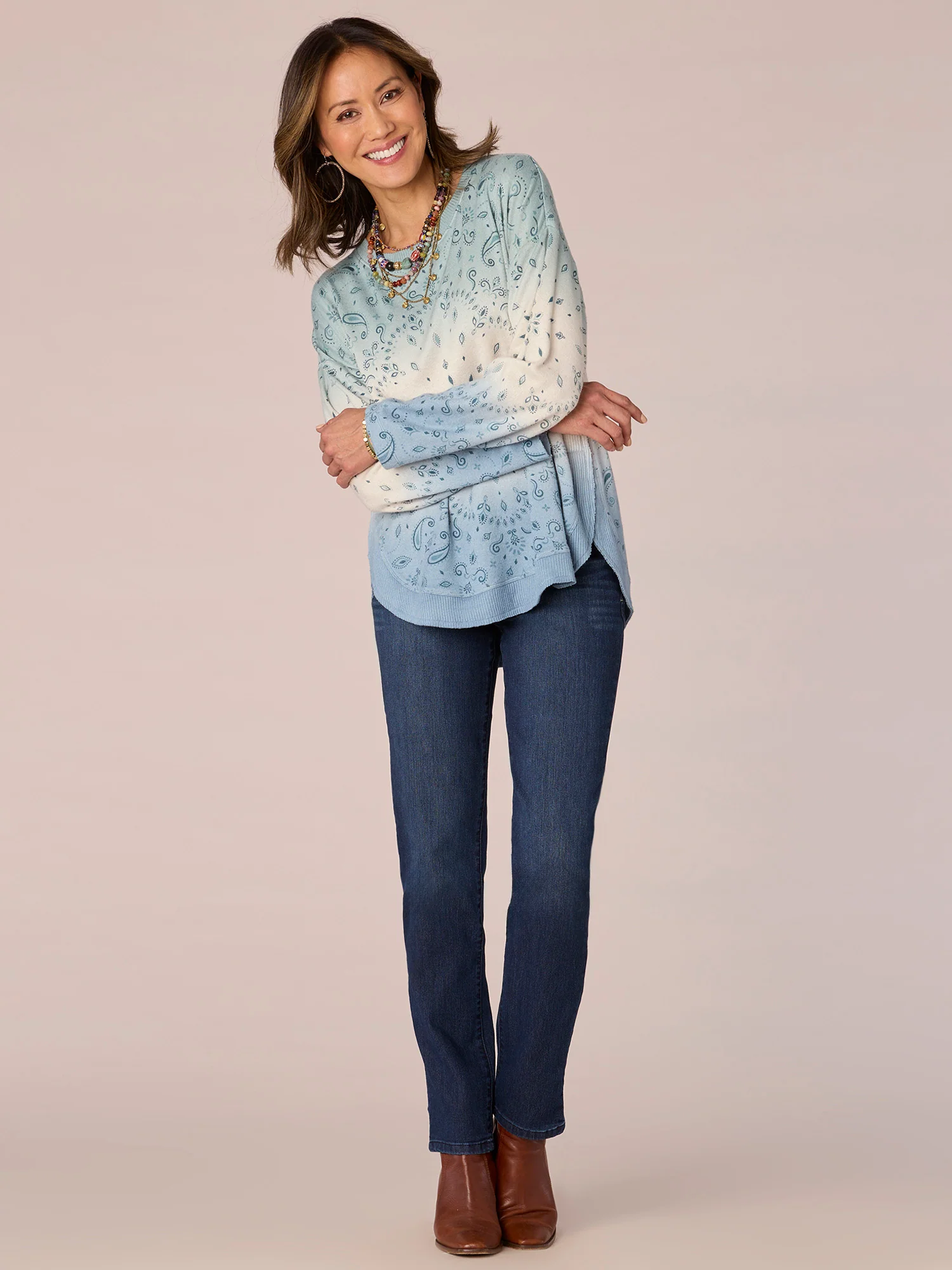 Long Sleeve Scoop Neck Ombre Placement Print Hi-Low Hem Knit Top - Legahigh