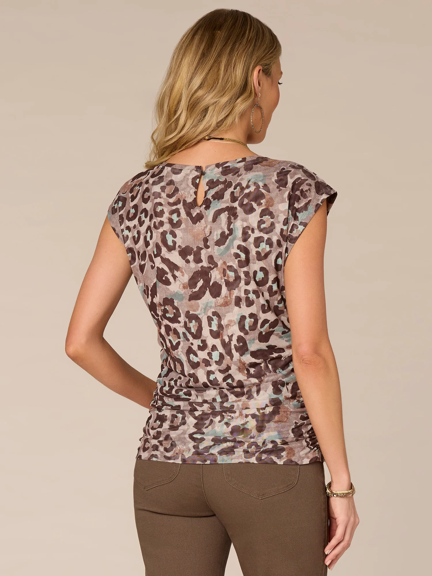 Extended Cap Sleeve Scoop Neck Ruched Animal Print Petite Knit Top - Legahigh