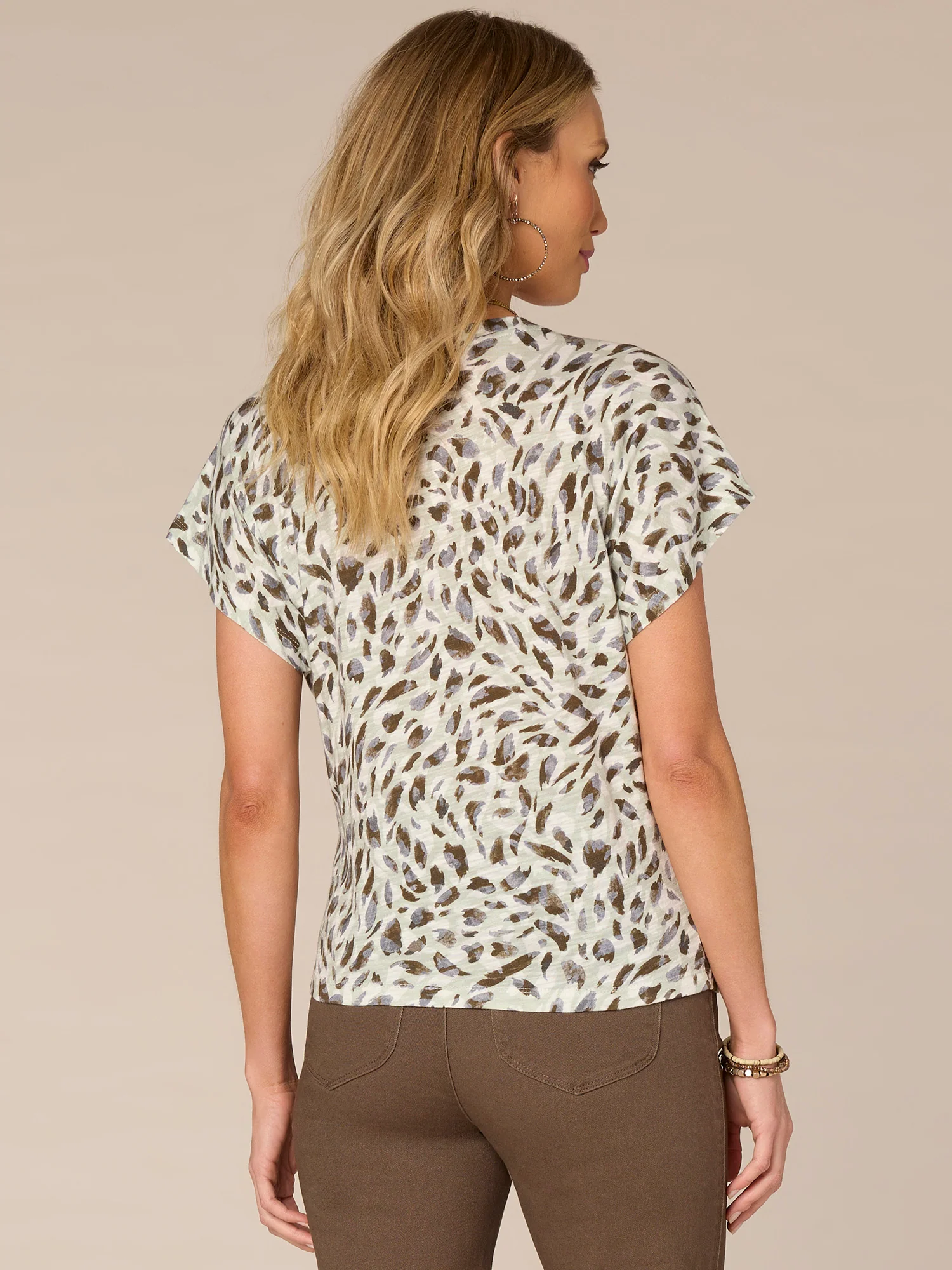 Short Sleeve Scoop Neck Printed Knit Top with Side Twists - Legahigh