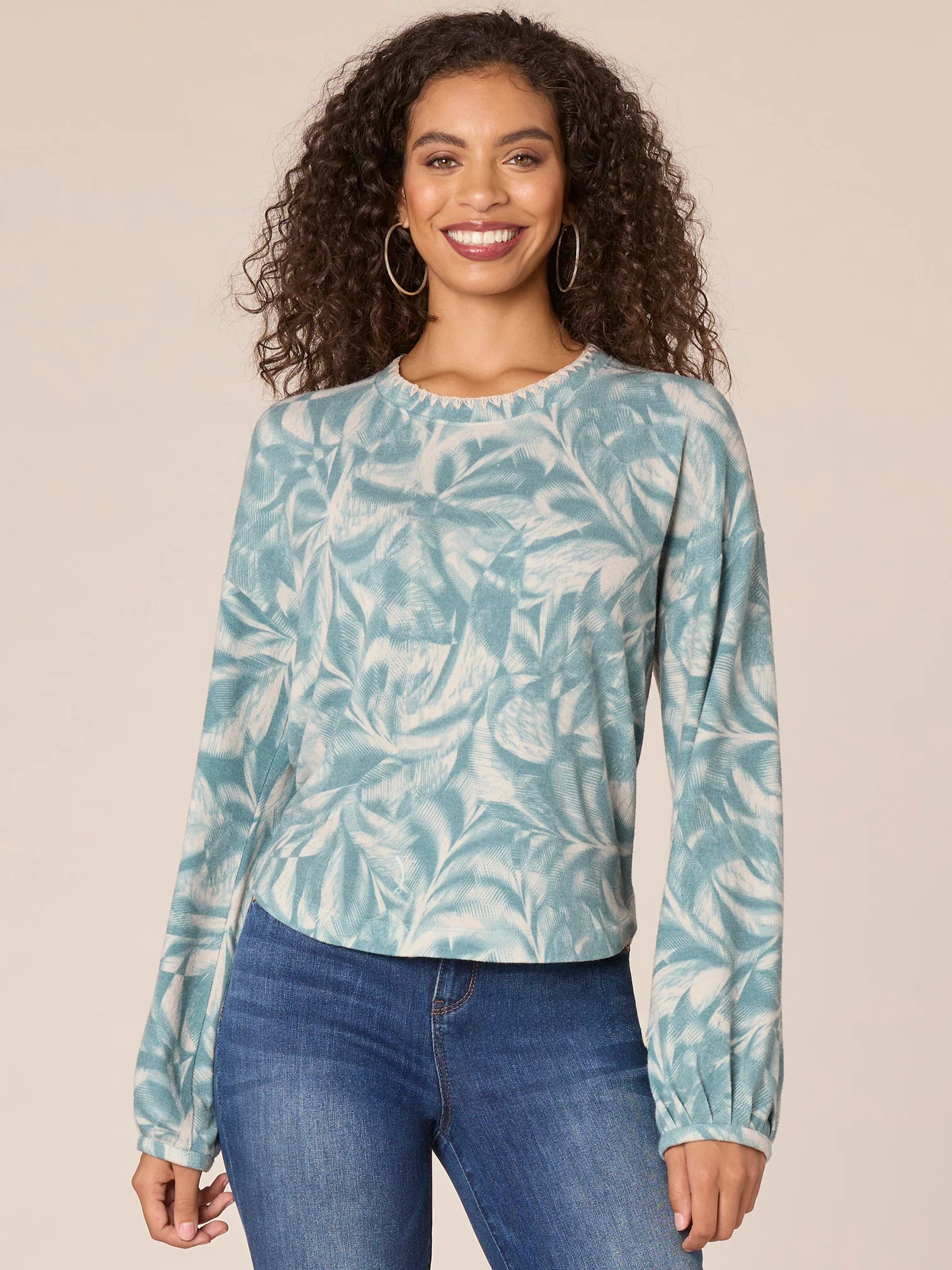 Long Sleeve Scoop Neck Printed Petite Knit Top with Embroidery - Legahigh