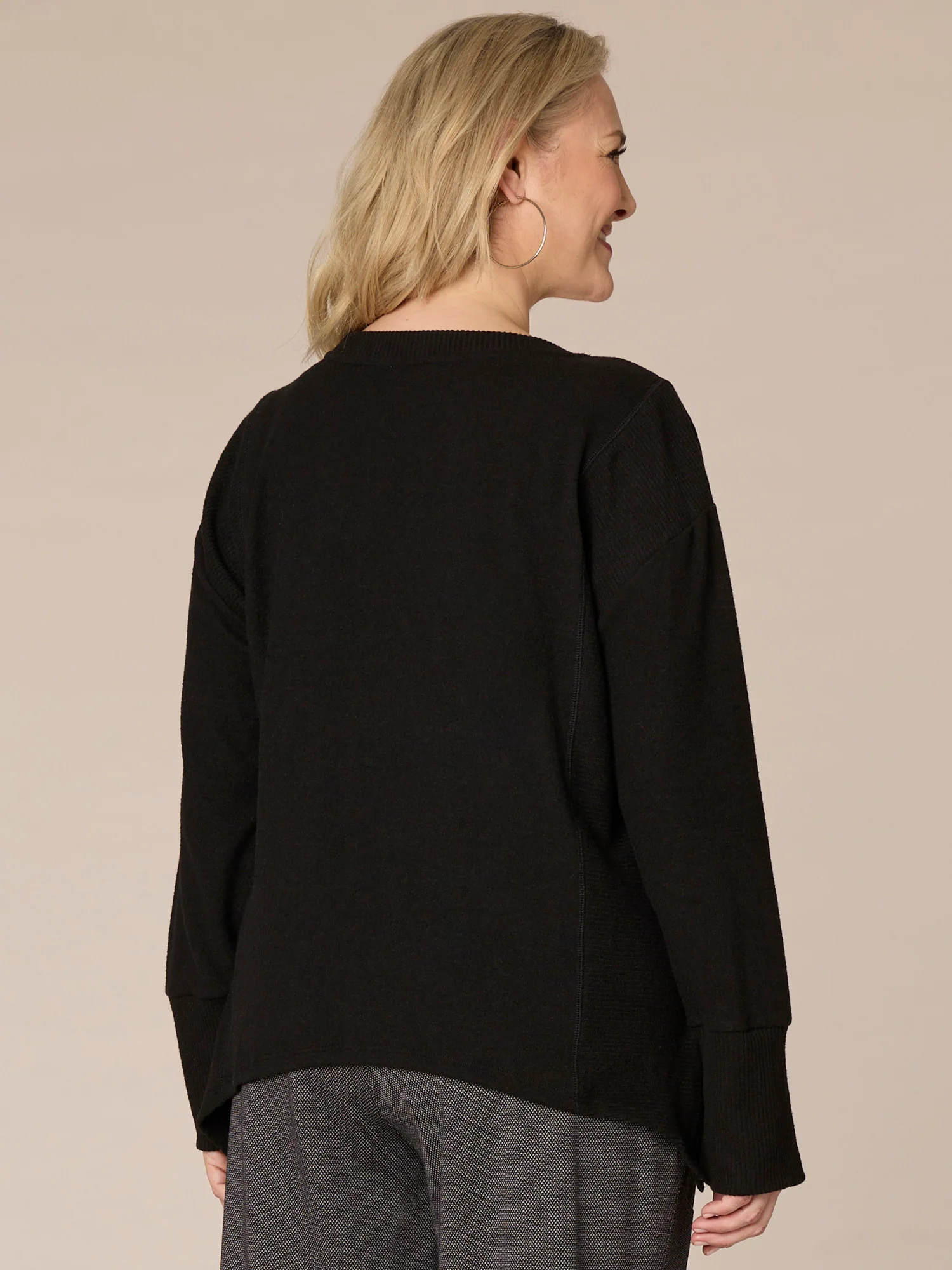 Long Sleeve Scoop Neck Mixed Media Plus Size Knit Top with Rhinestones - Legahigh