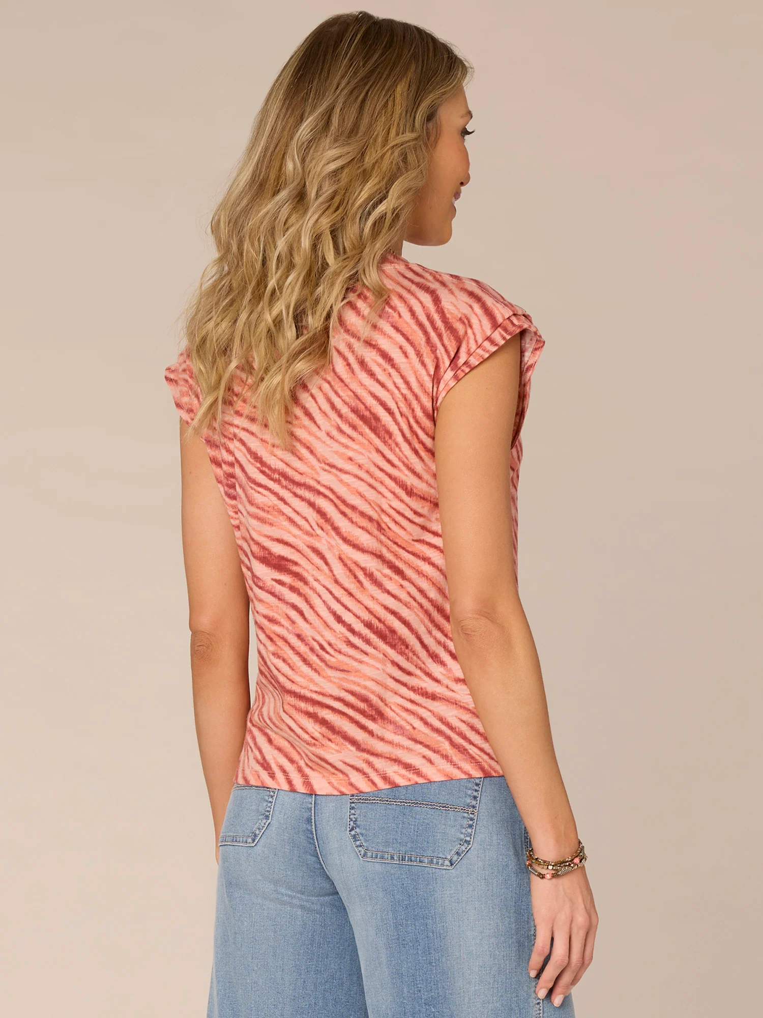 Extended Double Cap Sleeve Scoop Neck Animal Stripe Print Knit Top - Legahigh