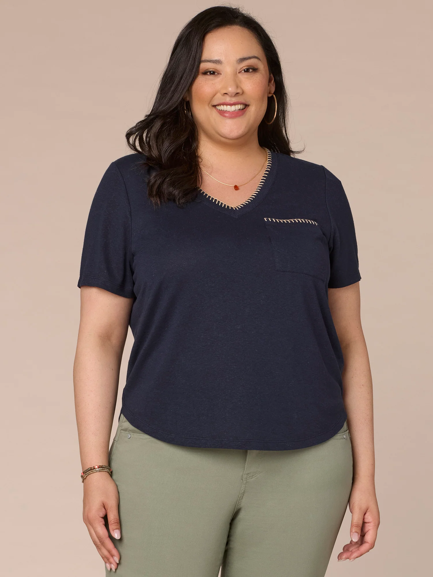 Short Sleeve V-Neck Blanket Stitch Shirttail Hem Plus Size Knit Top - Legahigh