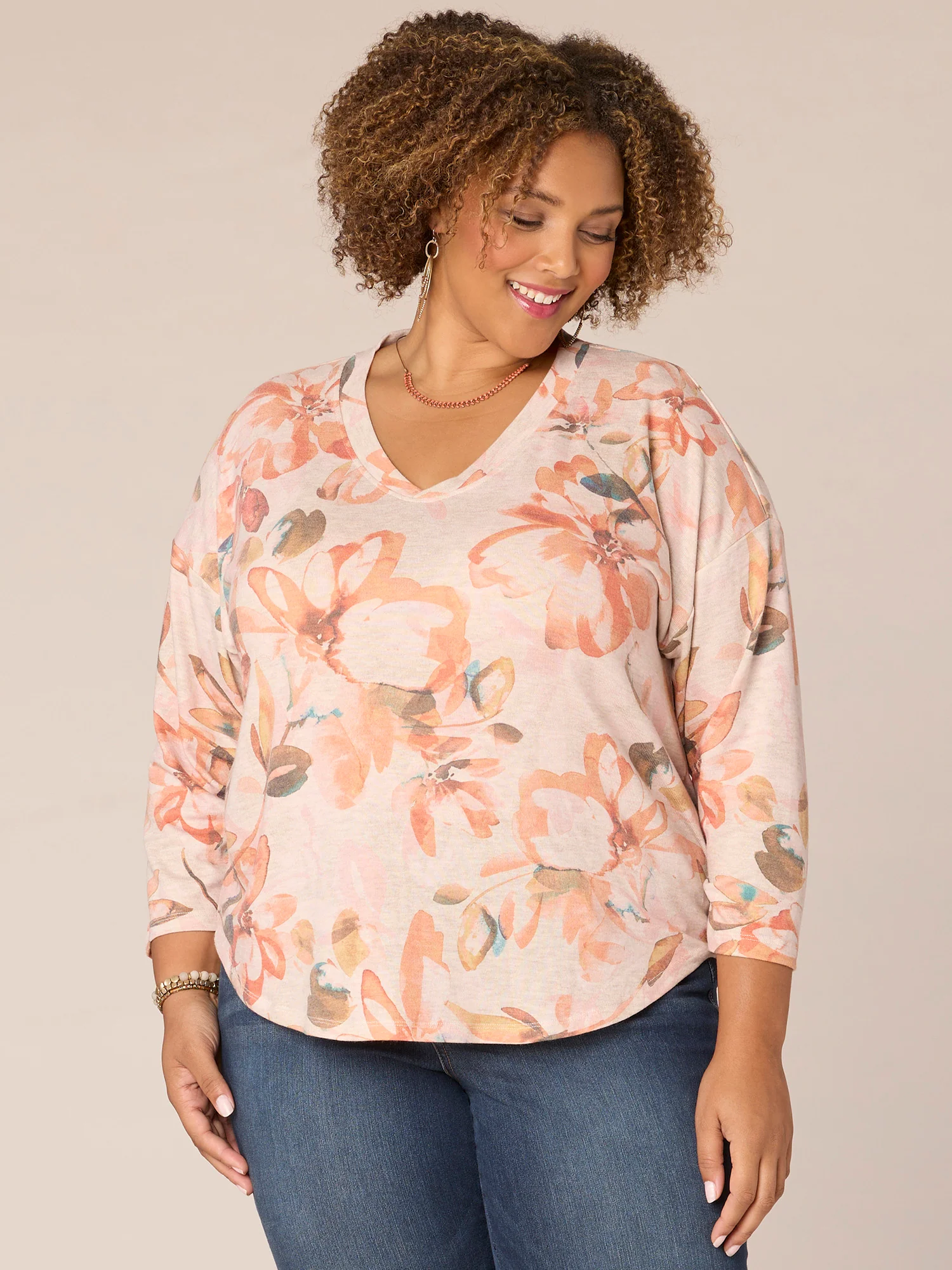 Three Quarter Sleeve Rounded V-Neck Floral Printed Plus Size Knit Top - Legahigh