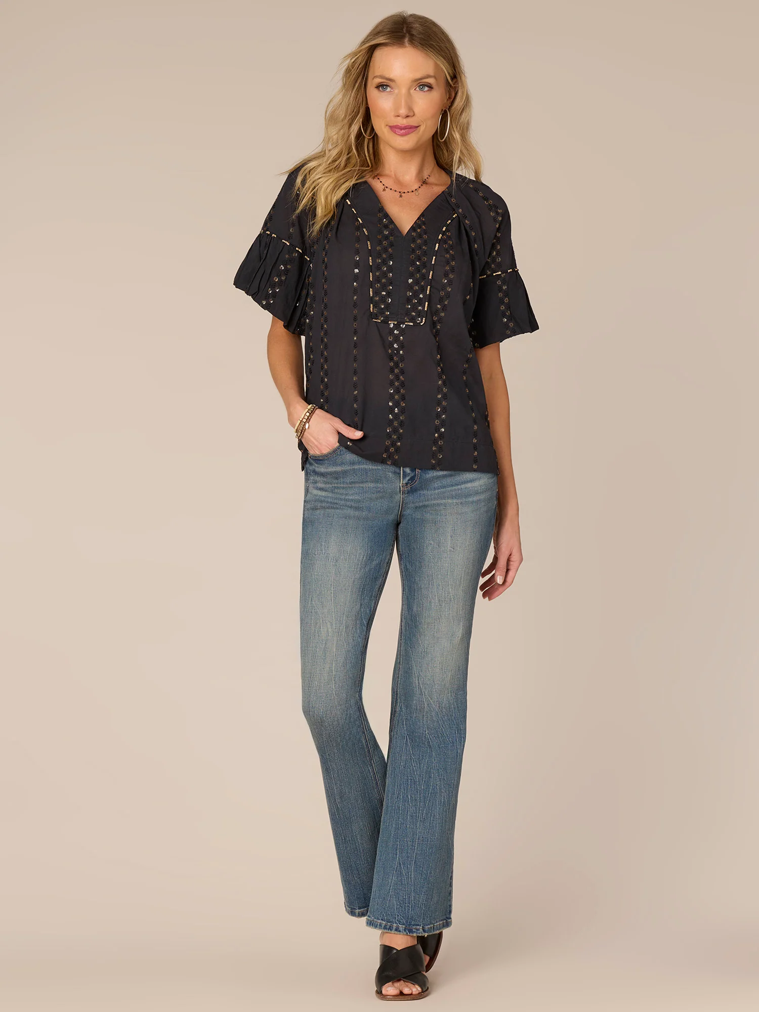 Short Bubble Sleeve Spliced V-Neck Embroidered Woven Top - Legahigh