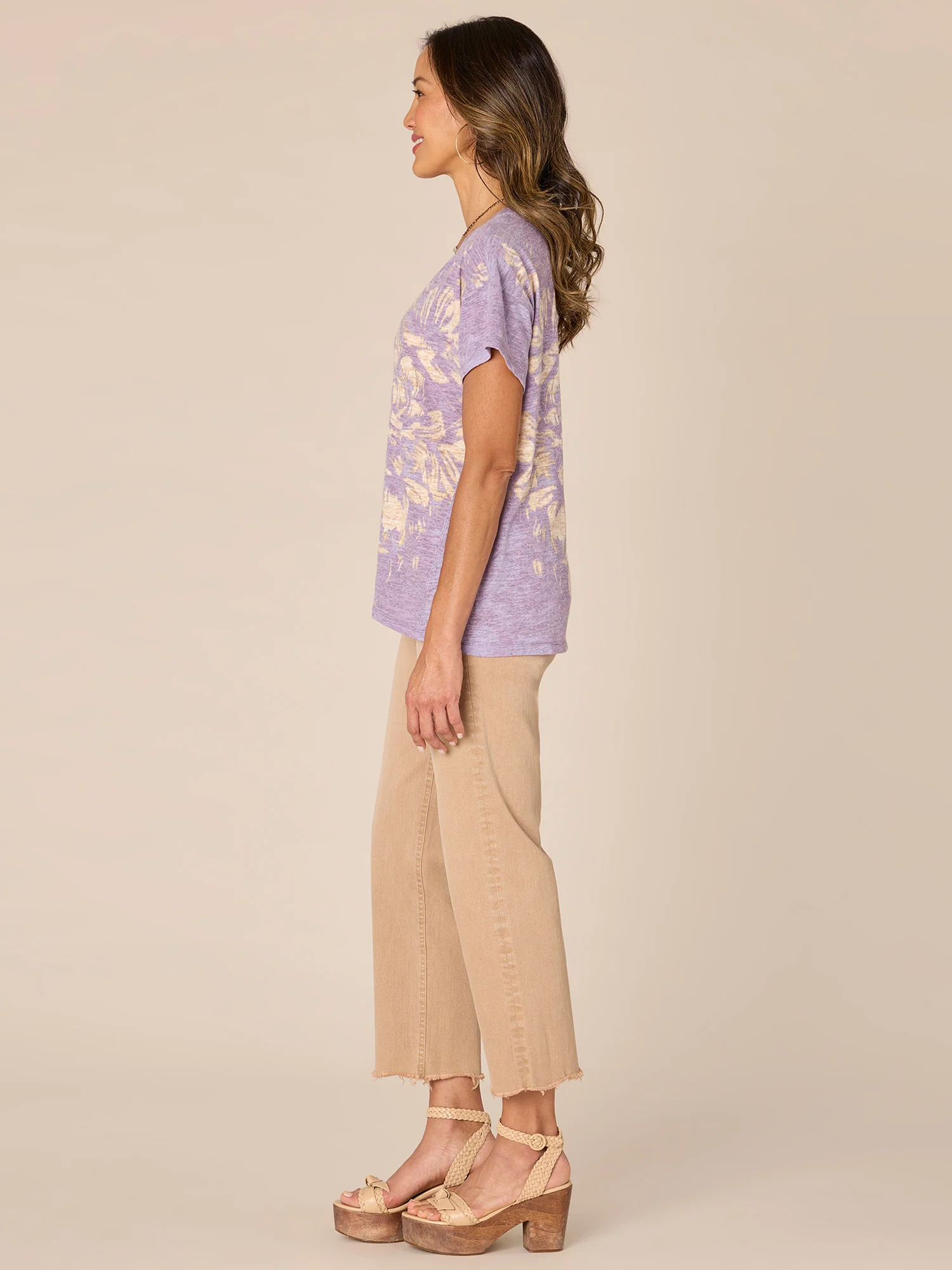 Short Sleeve V-Neck Printed Hi-Low Petite Knit Tee Shirt - Legahigh