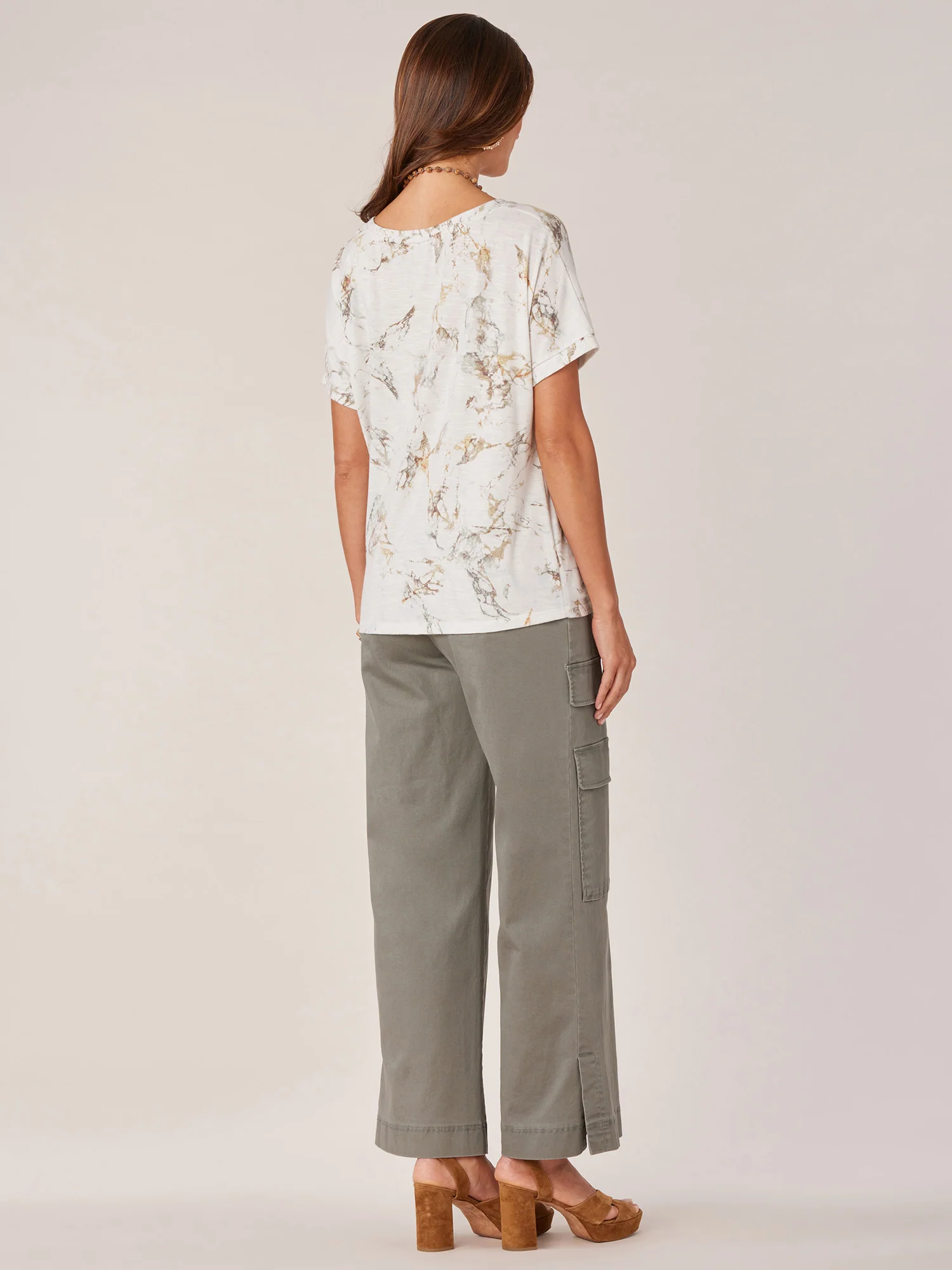 Short Pleated Sleeve Scoop Neck Marble Print Knit Top with Twist Hem - Legahigh