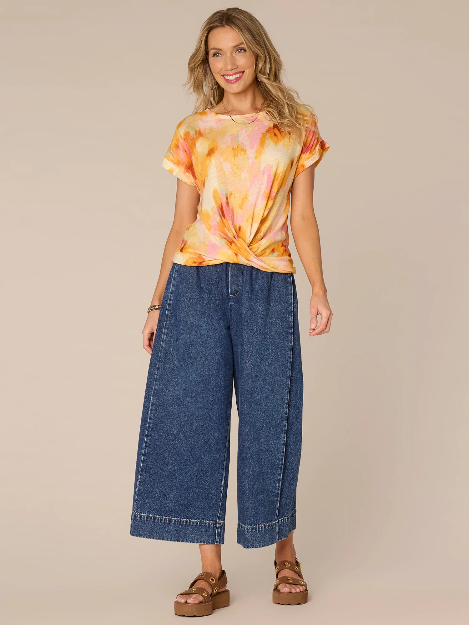 Short Sleeve Scoop Neck Twist Front Hem Tie-Dye Print Knit Top - Legahigh