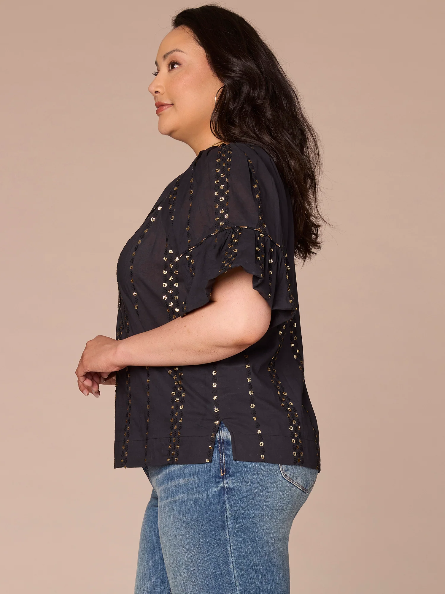 Short Banded Bubble Sleeve V-Neck Plus Size Woven Top with Embroidery - Legahigh
