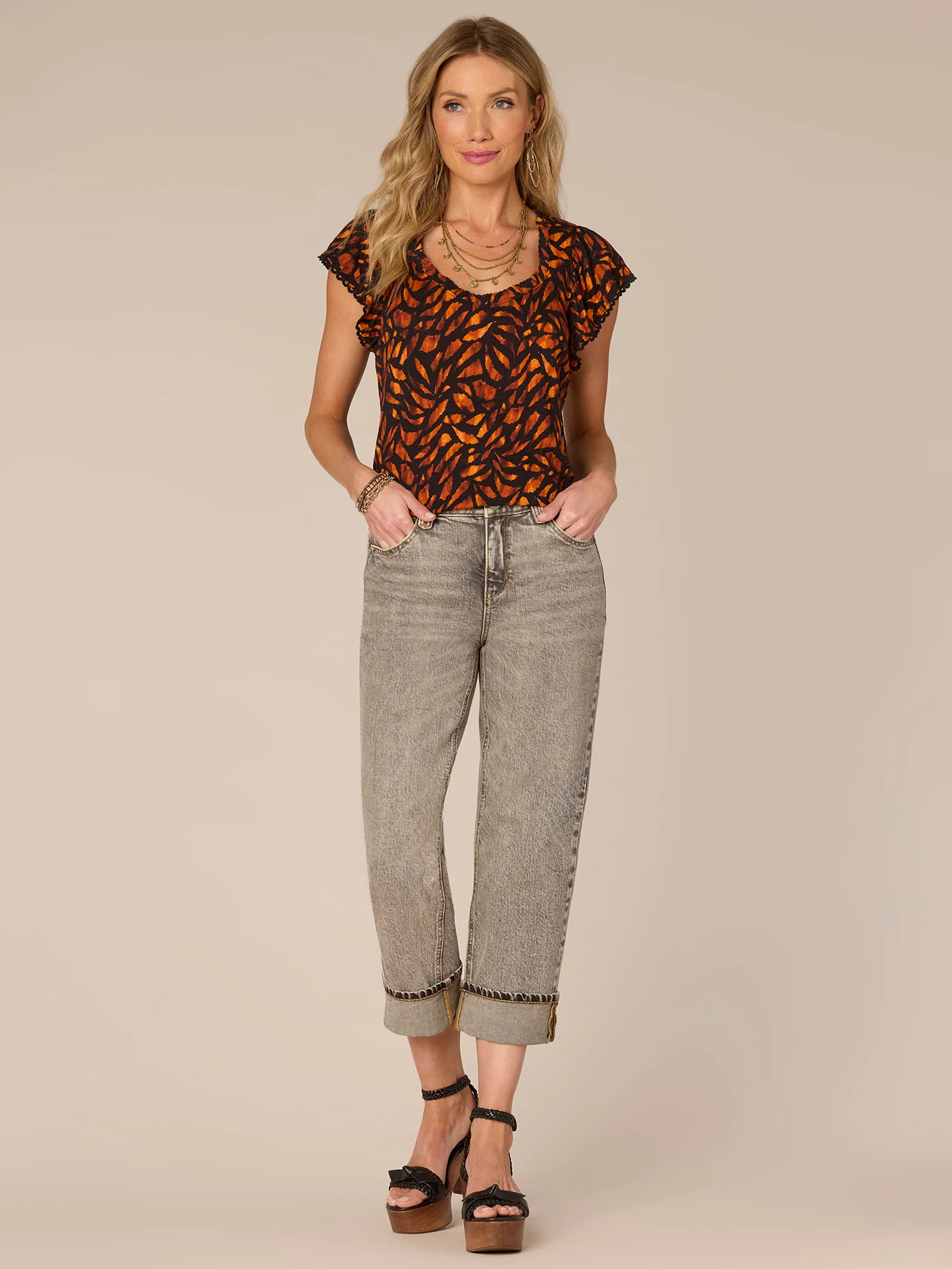 Flutter Sleeve Sweetheart Neck Printed Knit Top with Scallop Trim - Legahigh