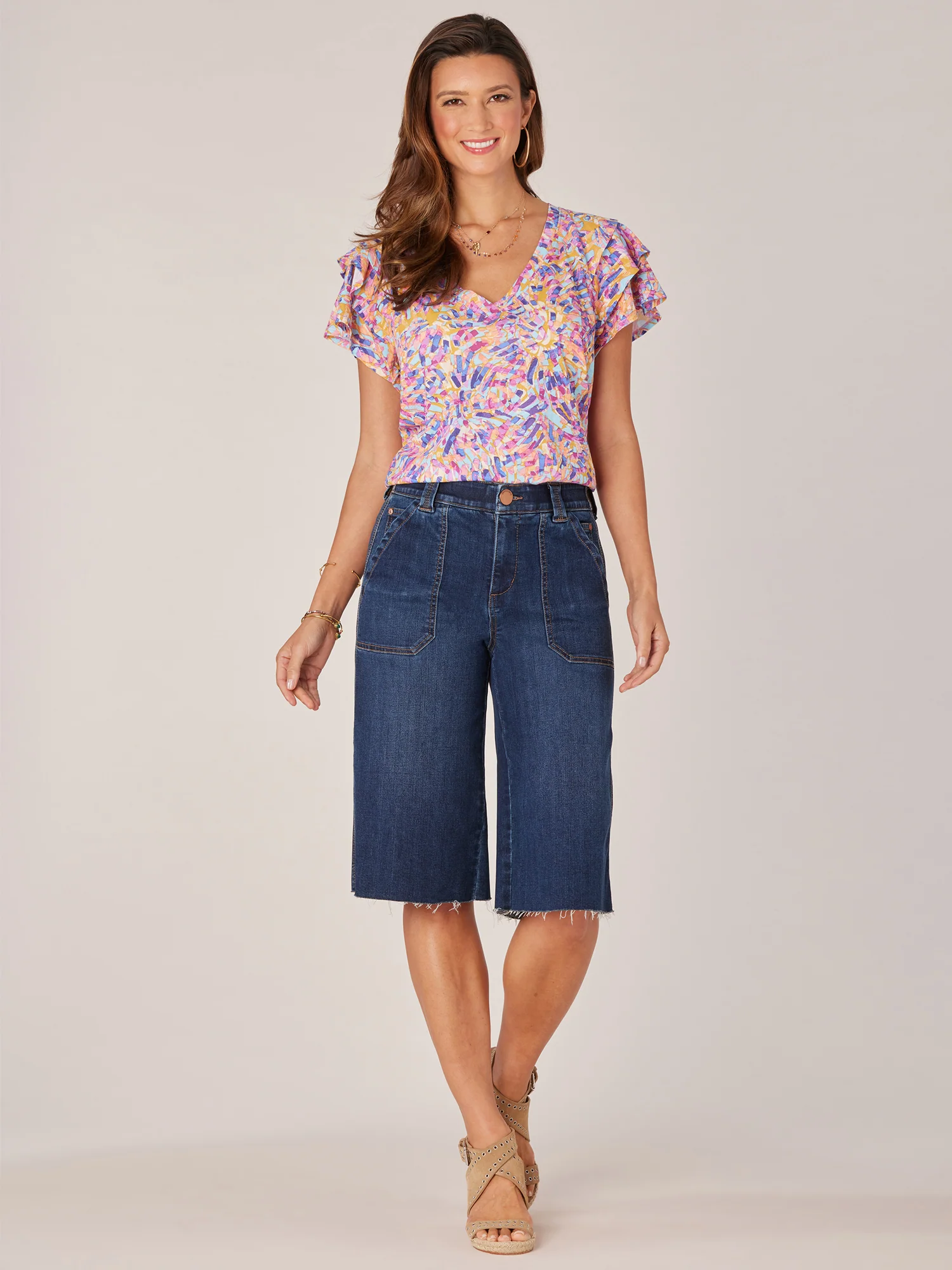 Short Three Tiered Bell Sleeve V-Neck Printed Knit Top - Legahigh