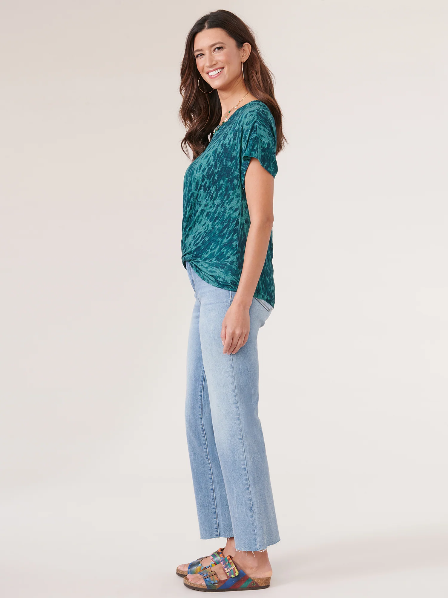 Short Sleeve Scoop Neck Twist Front Hem Tie-Dye Print Knit Top - Legahigh